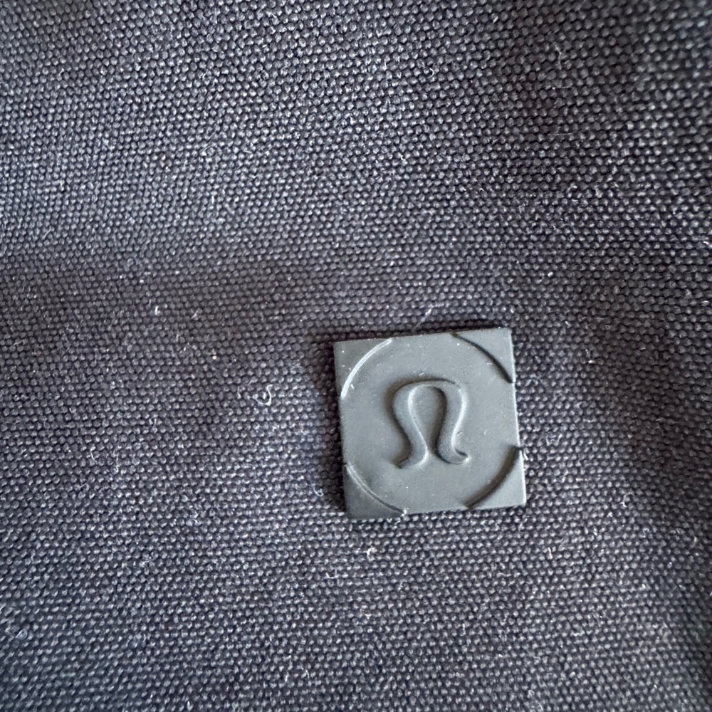Lululemon Command The Day Kit *5L, Black (Third Release) - Picture 4 of 11